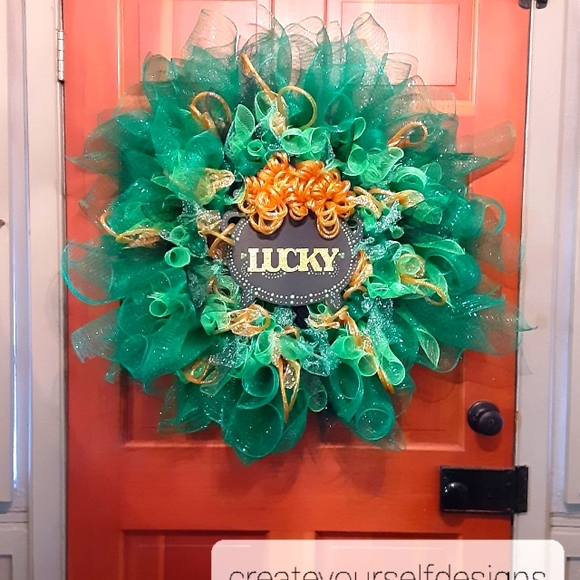 St. Patrick's Day 🍀 *Big* Mesh Wreath - Picture 2 of 5